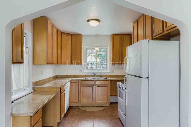 Foto del edificio - 2140 Niagara St