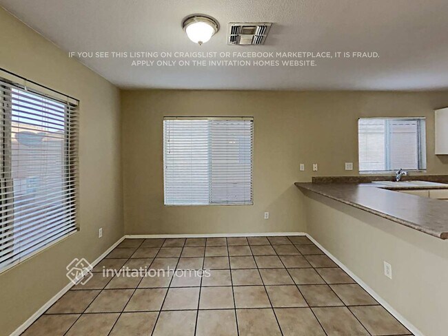 Foto del edificio - 10234 E Diamond Ave