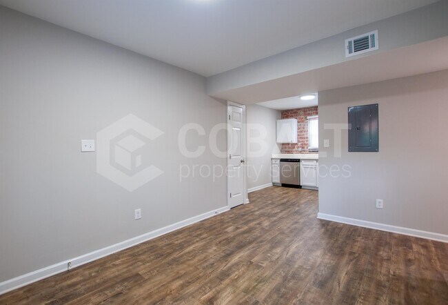Building Photo - 217 Lampkin St NE