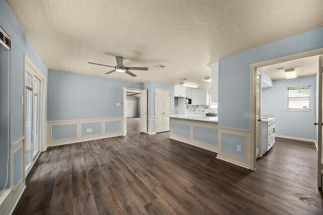 Foto del edificio - 14107 Woodnook Dr