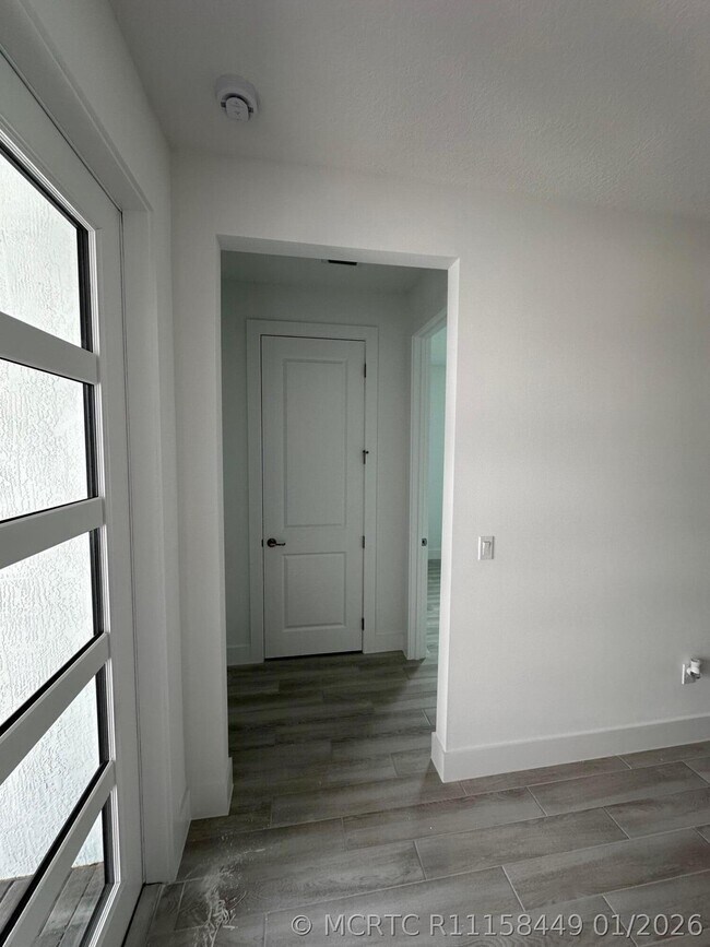 Building Photo - 12166 Viridian Blvd