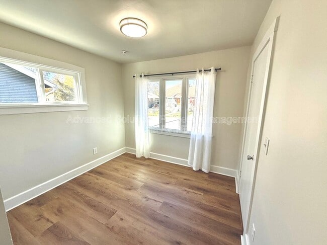 Foto del edificio - 270 E Coatsville Ave