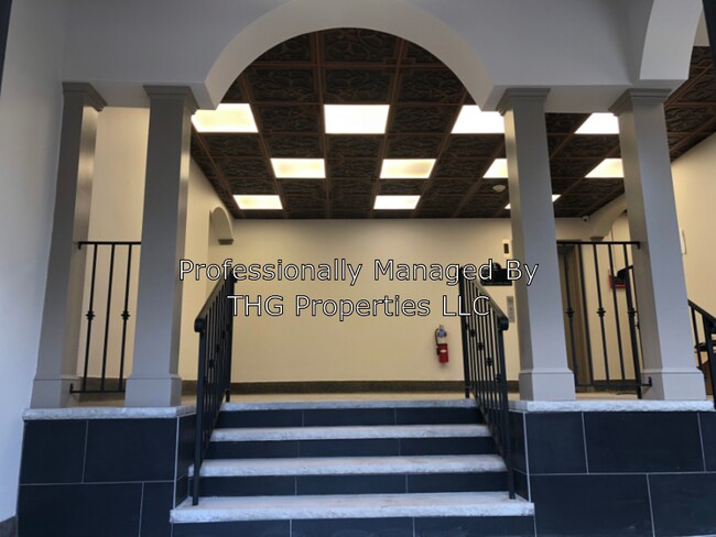 Foto del edificio - 641 Lincoln Ave