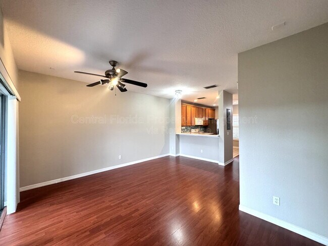 Foto del edificio - 3411 Wilshire Way Rd