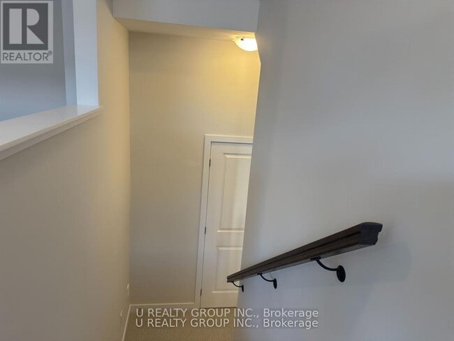 Photo du bâtiment - 415 Jewelwing Private