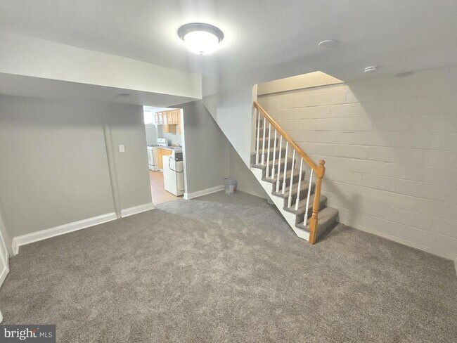 Foto del edificio - 3908 Erdman Ave