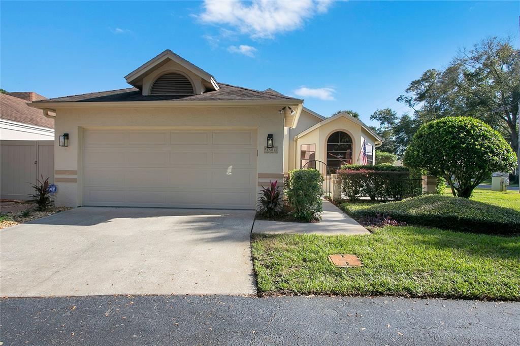 Foto principal - 1501 Oak Tree Ct
