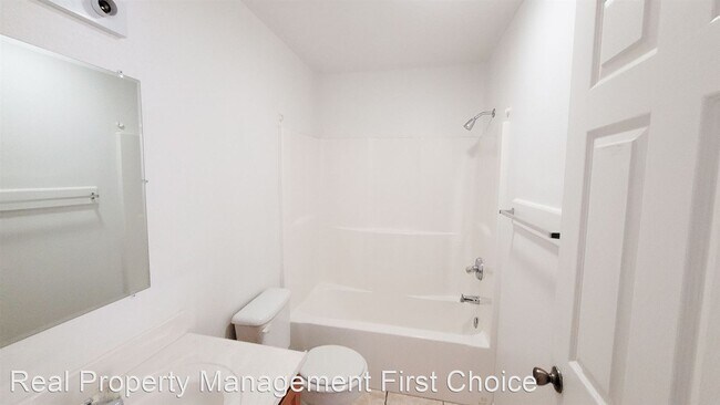 Building Photo - 3 br, 2 bath House - 1443 Brazil Ave Side A