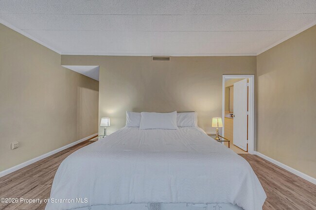 Foto del edificio - 550 Clay Ave