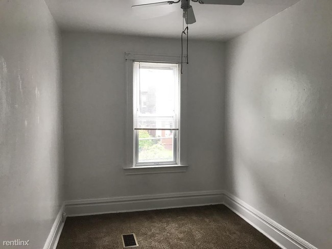 Foto del edificio - 3225 Dawson St