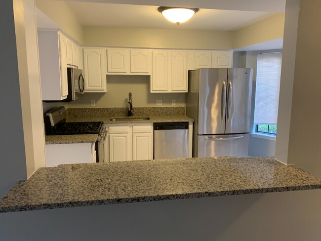 Foto del edificio - 15642 Golfview Dr Ct