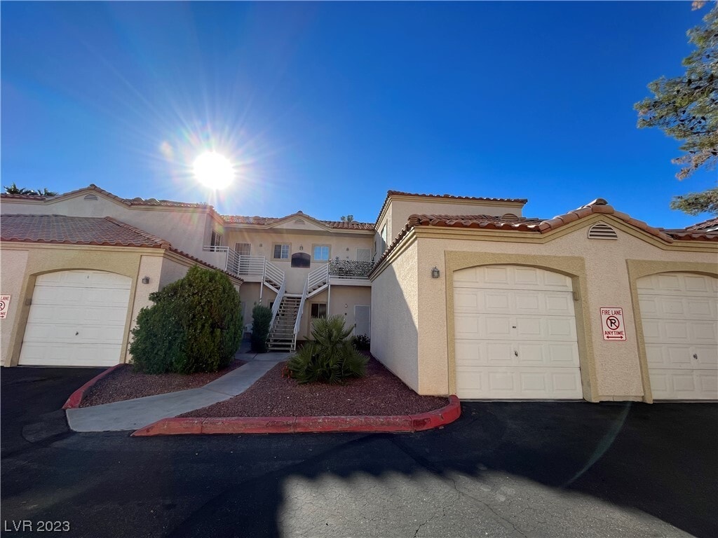 1900 N Torrey Pines Dr Unit 104, Las Vegas, NV 89108 - Condo for Rent ... - Torrey N Luxury Rentals