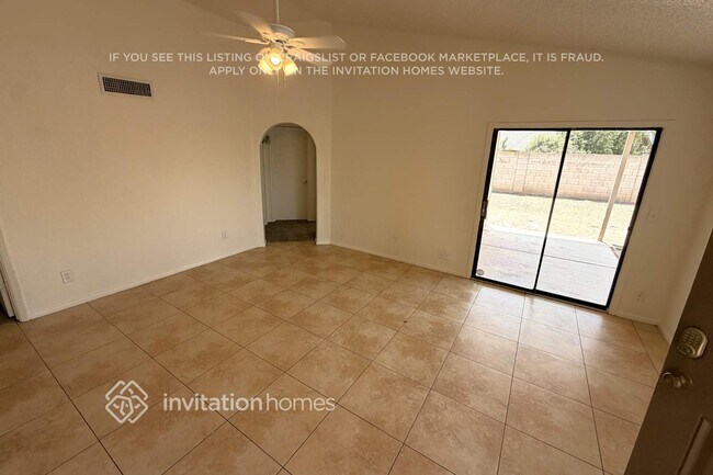 Foto del edificio - 8917 W Indianola Ave