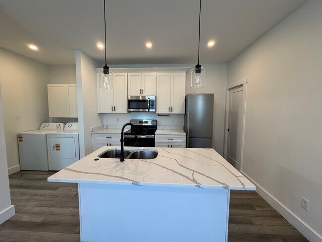Foto del edificio - 1406 Fletcher Ave