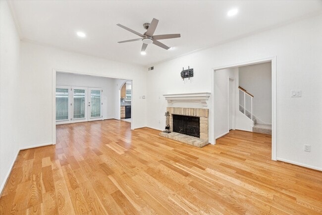 Photo - 11711 Memorial Dr Apartment