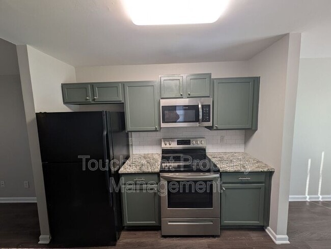 Building Photo - 2831 Mayfair Ave