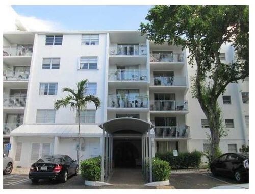Foto principal - 750 NE 64th St