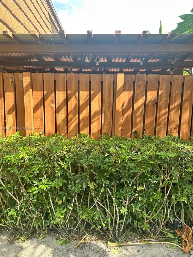 Foto del edificio - 9156 SW 23rd St