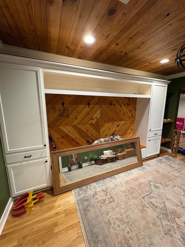 Building Photo - 235 Brookside Dr