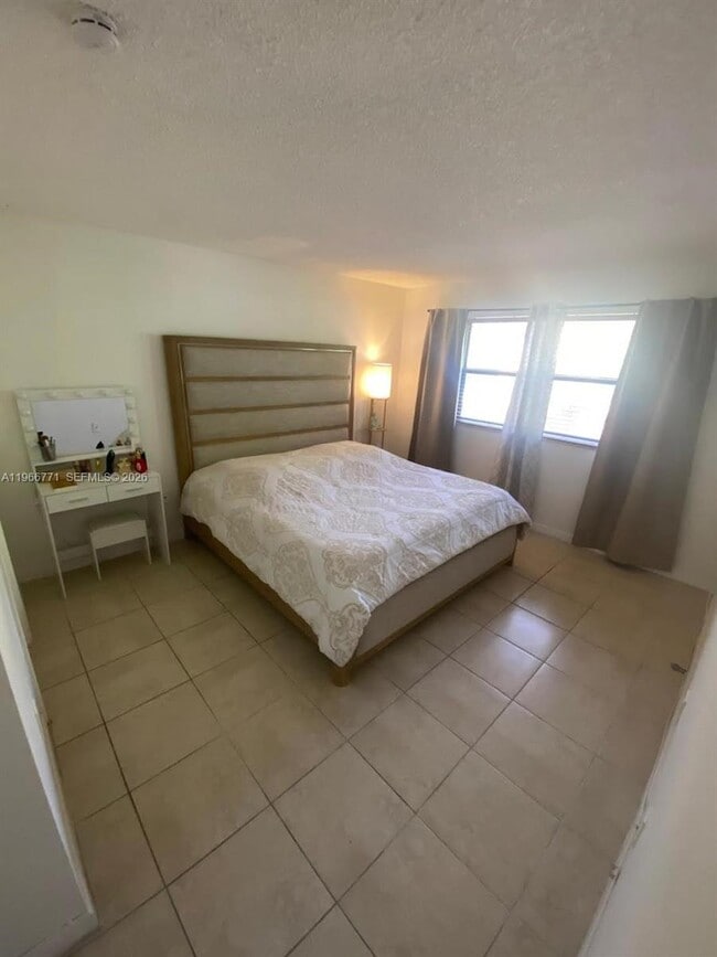 Building Photo - 15520 SW 80th St