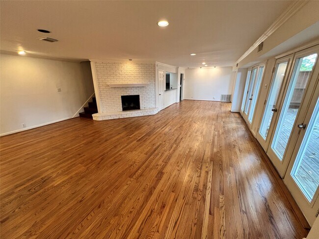 Foto del edificio - 919 S Ripple Creek Dr