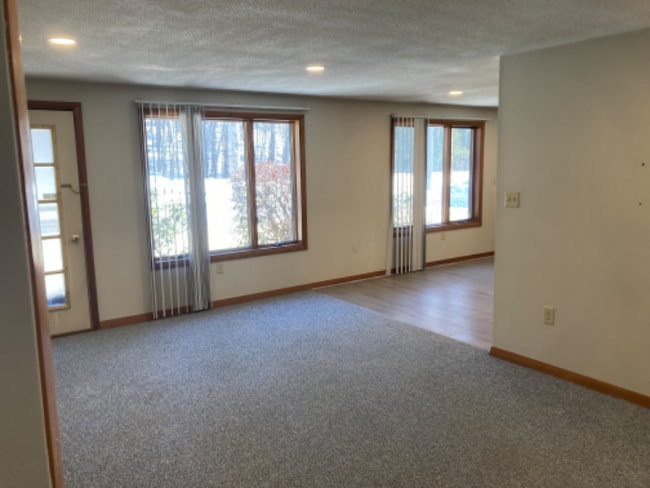 Building Photo - 1187 New Hampshire Rte 175