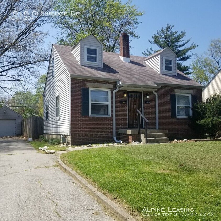 Near Eastside 4BR/2BATH Home w/Garage! House Rental in Indianapolis
