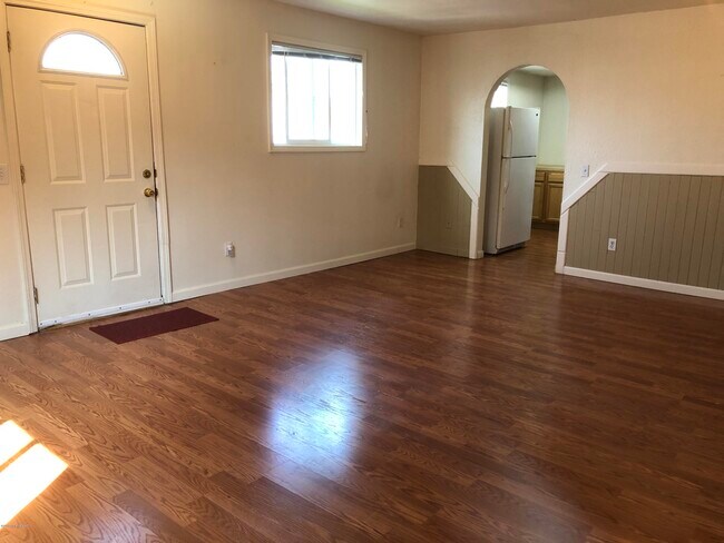 Building Photo - 4012 Reka Dr