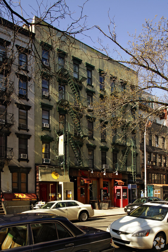 Building Photo - 306-308 E 6th St