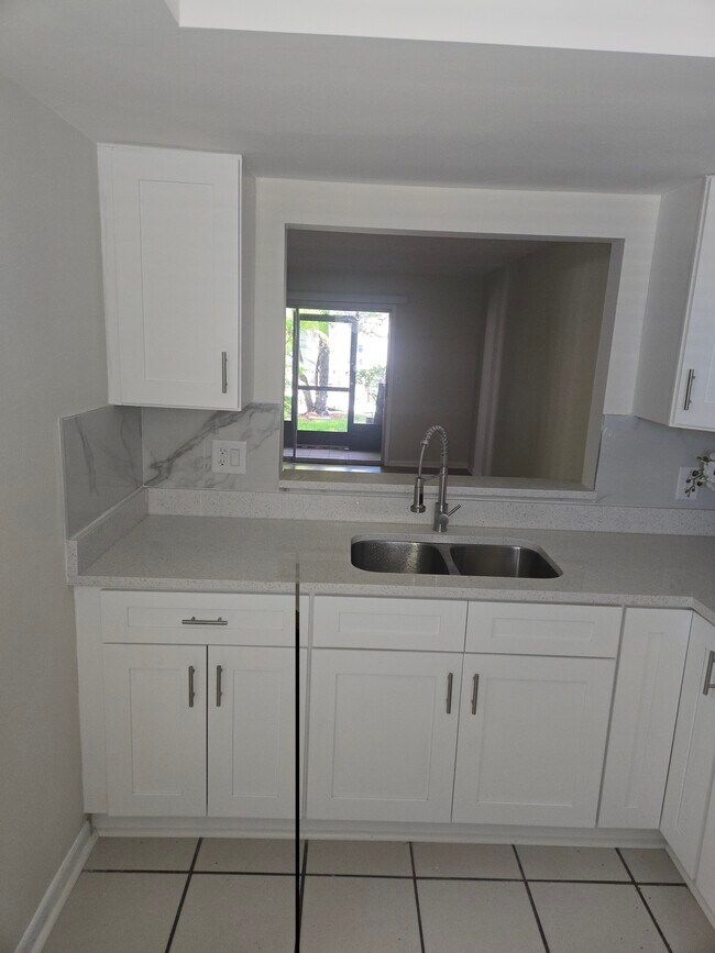 Building Photo - 6314 Newtown Cir