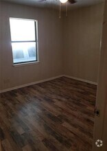 Building Photo - 116 Woodland Cir