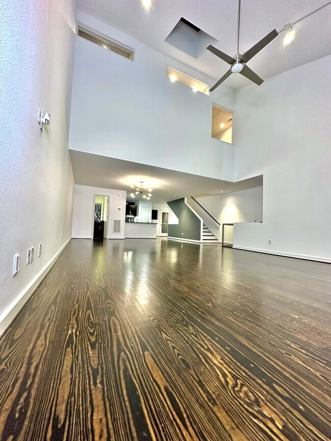 417 Meadow St, Houston, TX 77020 Townhome Rentals in Houston TX