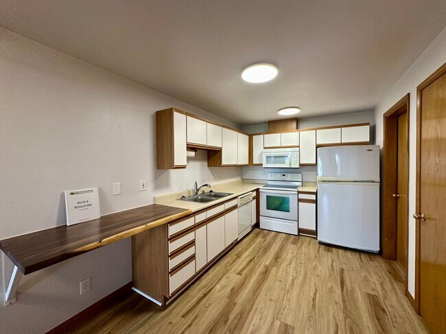 Foto del edificio - 4244 Wintergreen Cir