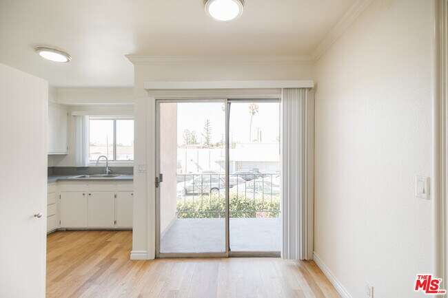 Foto del edificio - 11661 Erwin St