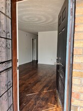 Building Photo - 7731 Diven St