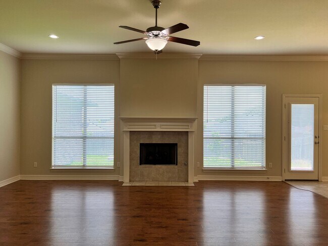 Foto del edificio - 441 Maggie Cir