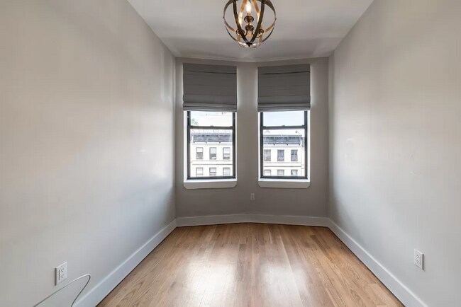 Foto del edificio - 632 Sterling Pl