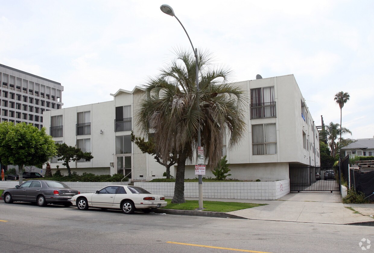 Foto del edificio - 708 S Oxford Ave