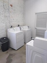 Building Photo - 427 N Brady St