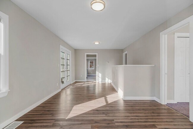 Foto del edificio - Charming 3 Bed, 2 Bath Home in Independenc...