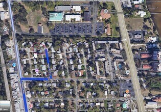 Building Photo - 3220 Royal Palm Ct