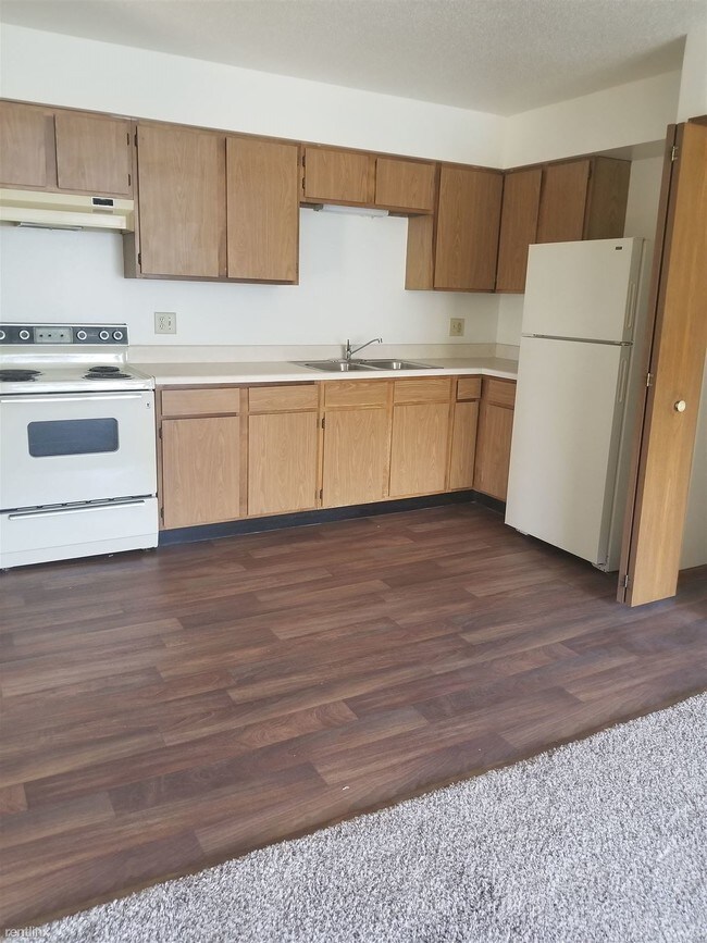 Foto del edificio - 2 br, 1 bath Apartment - Oakview Apartments