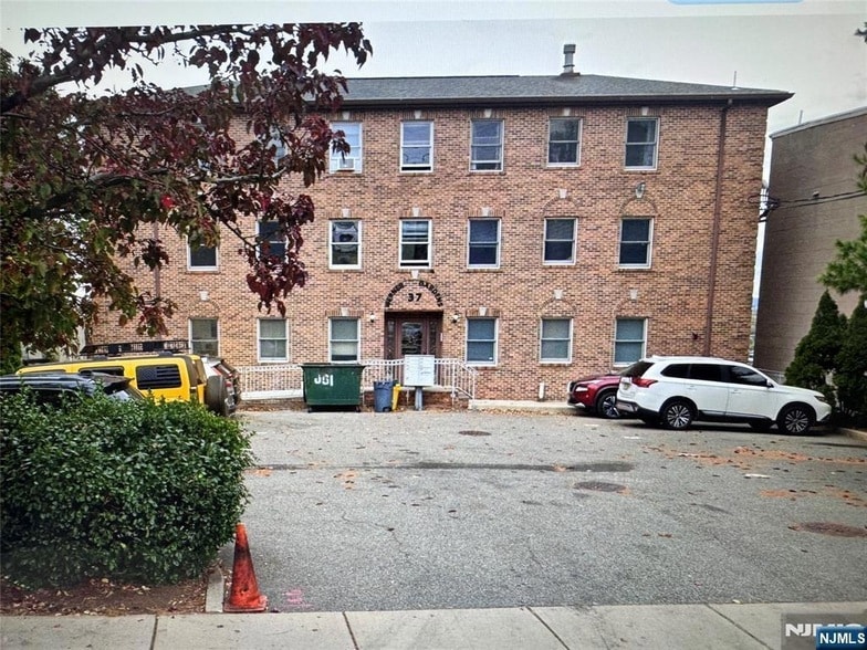 Photo - 37 Bergen Boulevard Unit