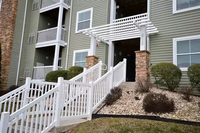 Foto del edificio - 515 Davis Mills Dr