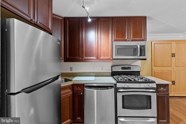 Foto del edificio - 1210 R St NW
