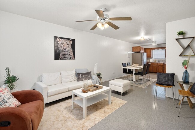 Building Photo - Gastel Circle Apartments