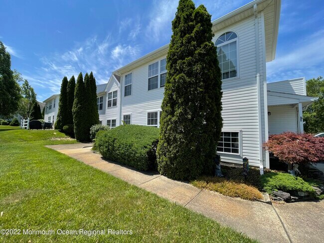 Building Photo - 373 Deuce Dr