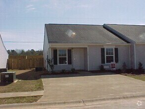 Building Photo - 1785 Summerwoods Ln