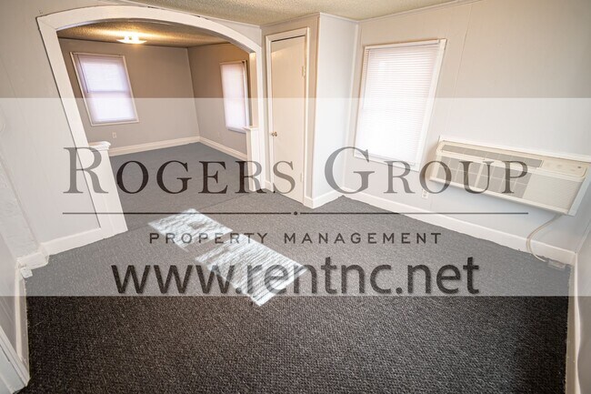 Building Photo - Homes for rent in Henderson NC - 449 Hamil...