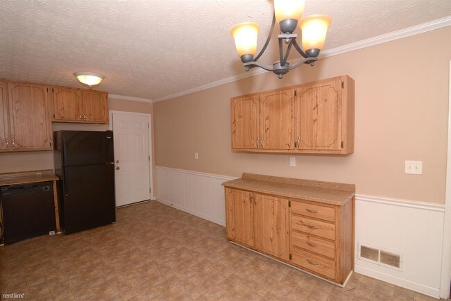 Building Photo - 3 br, 1.5 bath House - 844 San Miguel Drive